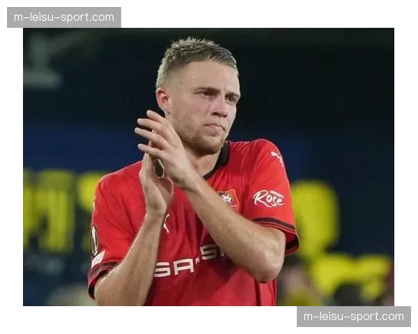 教练访谈:雷恩主帅详解训练中如何利用视频分析,拆解对手边后卫的传中习惯脚 教练访谈:雷恩主帅详解训练中如何利用视频分析,拆解对手边后卫的传中习惯脚