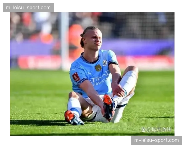 哈兰德因轻伤缺席赛前合练，出战周末曼市德比成疑